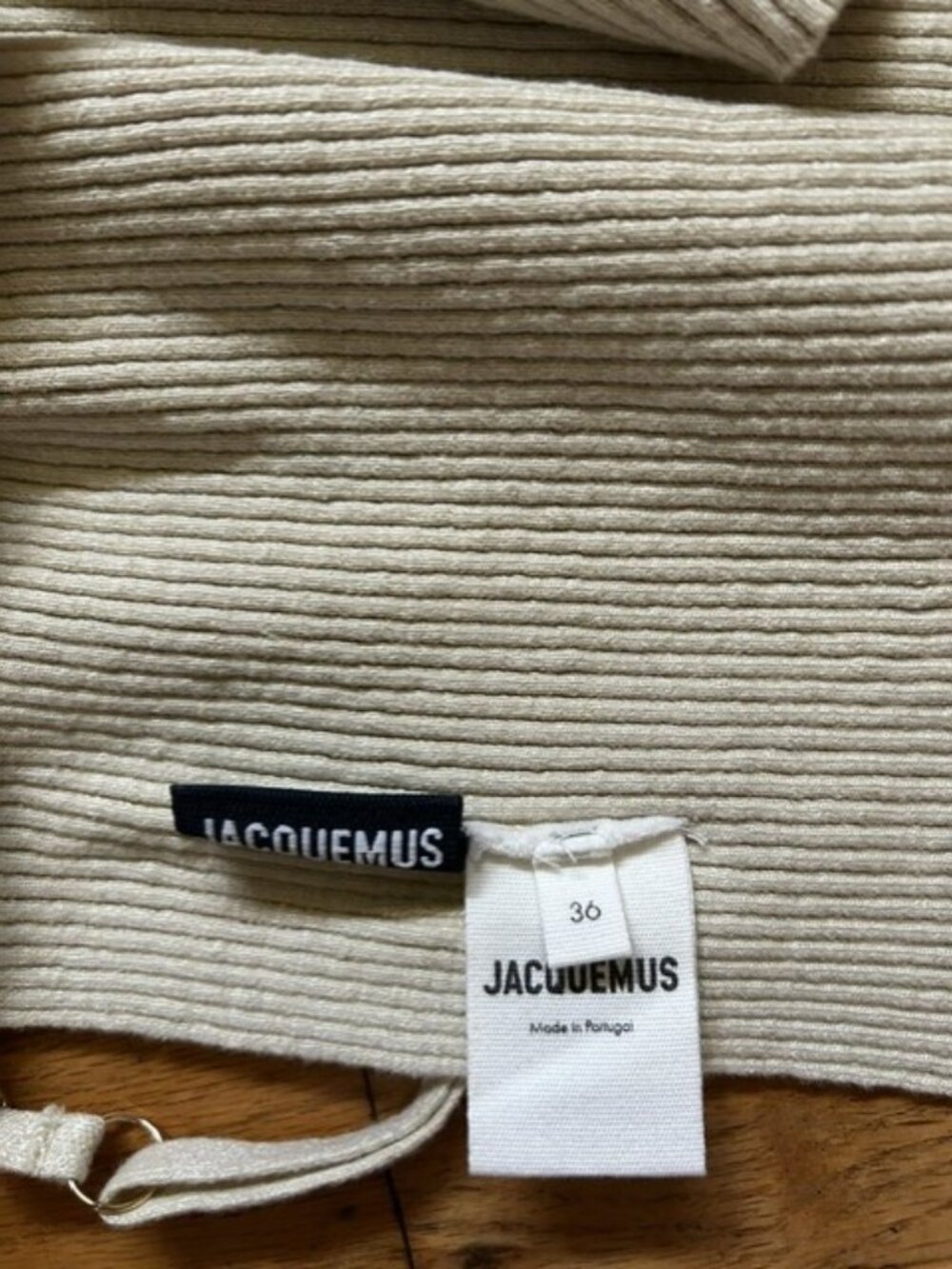 Jacquemus Beige Ribbed Linen Halter Crop Top Size 36 (US 2-4) Made in Portugal - Picture 4 of 5
